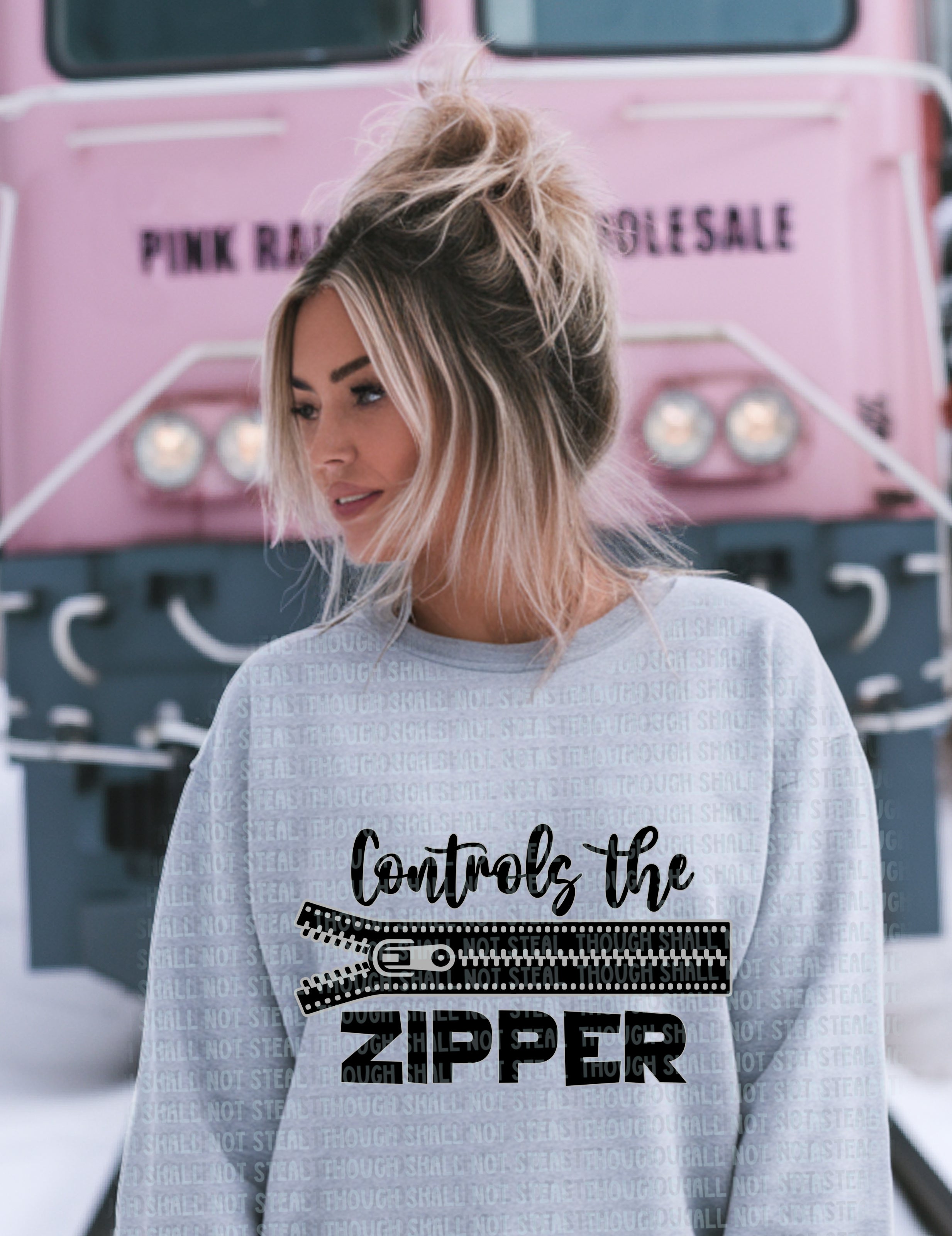 02-439 A Master of the Zipper Completed Tee