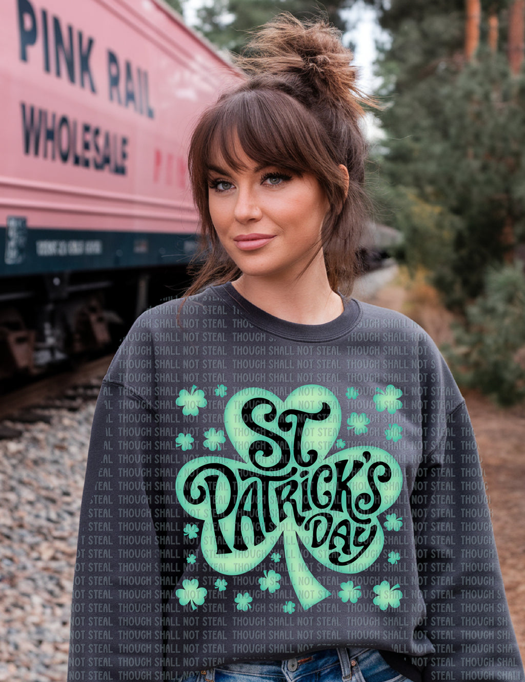 03-51 St. Patricks Day Shamrock Completed Tee