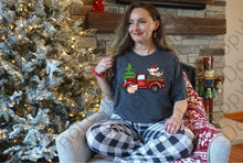 Load image into Gallery viewer, 12-342 Farm Animal Christmas Polka Dot Hats Completed Tee
